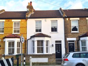Front of house- click for photo gallery